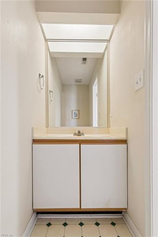 3807 Banister River Reach Apt C, Portsmouth, VA 23703