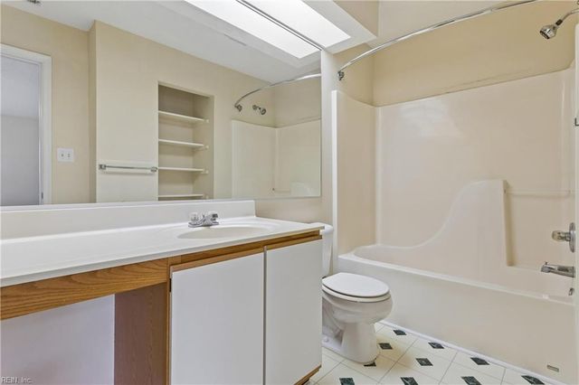 3807 Banister River Reach Apt C, Portsmouth, VA 23703