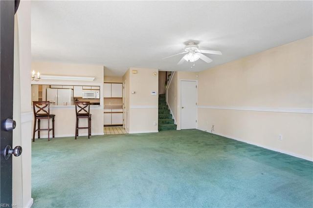 3807 Banister River Reach Apt C, Portsmouth, VA 23703