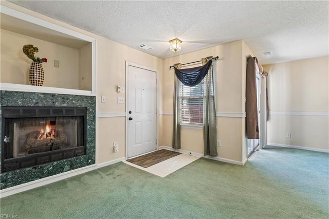 3807 Banister River Reach Apt C, Portsmouth, VA 23703