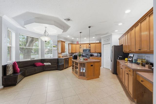 2753 Misty Oaks Circle, Royal Palm Beach, FL 33411