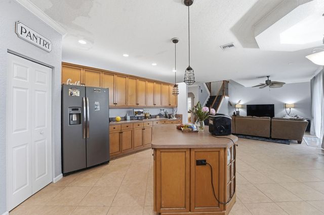 2753 Misty Oaks Circle, Royal Palm Beach, FL 33411