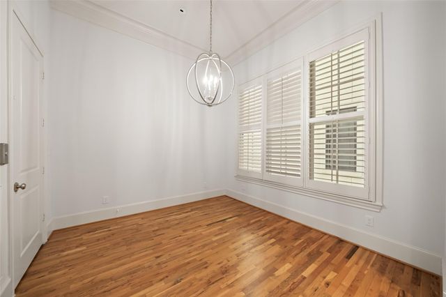 1306 Castle Court A, Houston, TX 77006