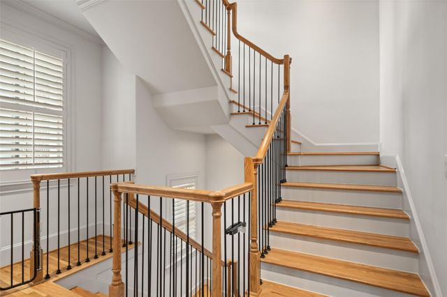 1306 Castle Court A, Houston, TX 77006