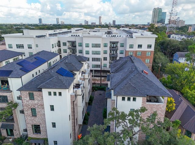 1306 Castle Court A, Houston, TX 77006