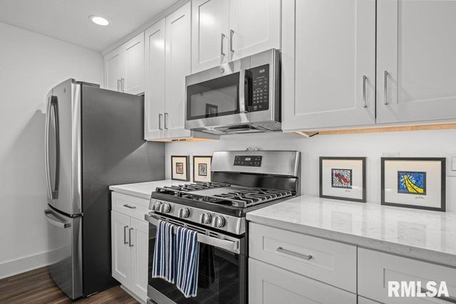 3043 Shanes Way 3043, Bettendorf, IA 52722