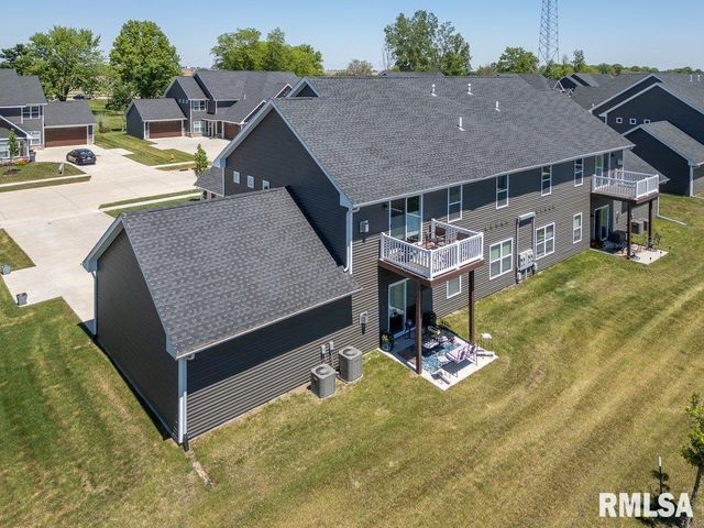 3043 Shanes Way 3043, Bettendorf, IA 52722