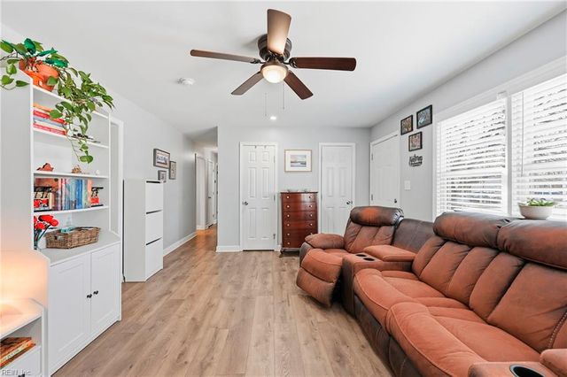 2 Watts DR, Hampton, VA 23666