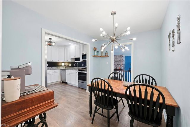 2 Watts DR, Hampton, VA 23666