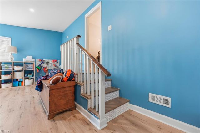 2 Watts DR, Hampton, VA 23666