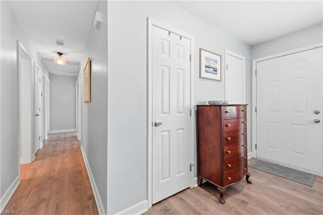 2 Watts DR, Hampton, VA 23666