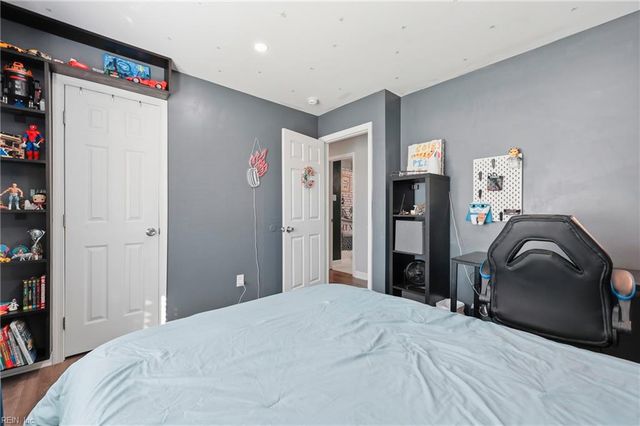 2 Watts DR, Hampton, VA 23666