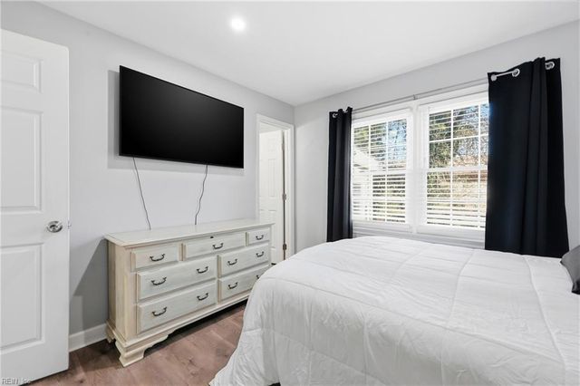 2 Watts DR, Hampton, VA 23666