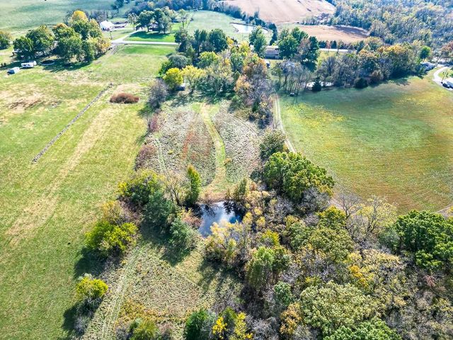 17880 Tonganoxie Drive, Leavenworth, KS 66048