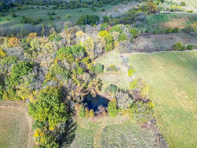 17880 Tonganoxie Drive, Leavenworth, KS 66048