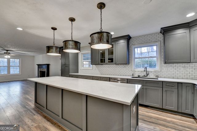 1106 Fieldstone Drive, Canton, GA 30114