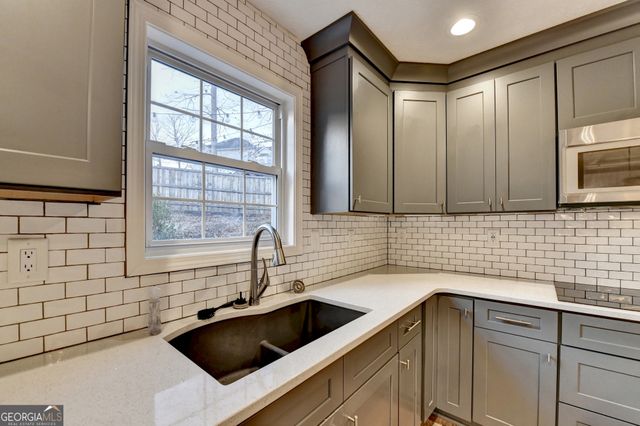 1106 Fieldstone Drive, Canton, GA 30114