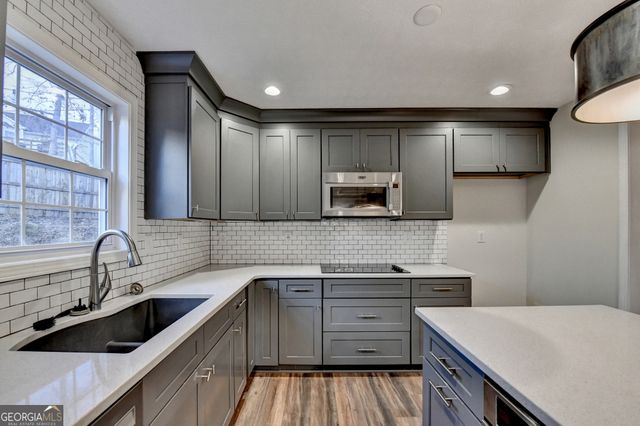 1106 Fieldstone Drive, Canton, GA 30114