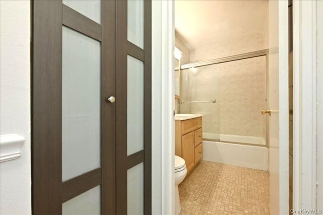 101 Lincoln Avenue 4K, Mineola, NY 11501