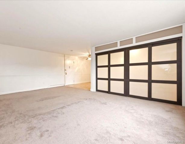 101 Lincoln Avenue 4K, Mineola, NY 11501