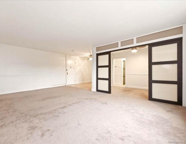 101 Lincoln Avenue 4K, Mineola, NY 11501