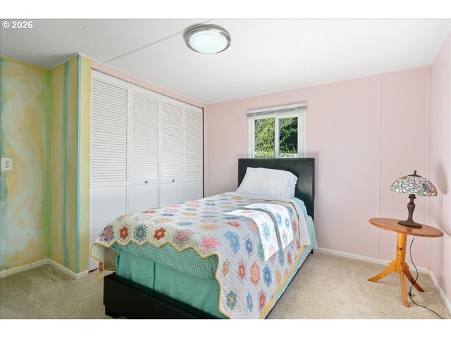 1418 PINE St 7, Silverton, OR 97381