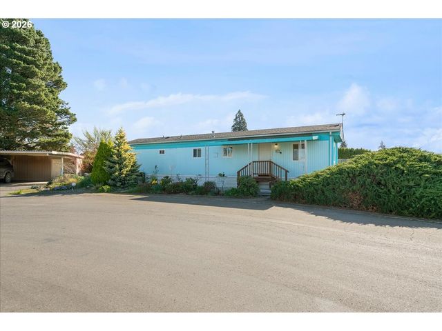 1418 PINE St 7, Silverton, OR 97381