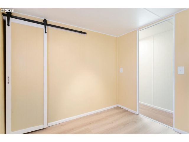 1418 PINE St 7, Silverton, OR 97381