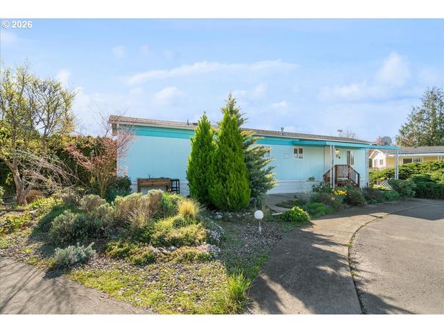 1418 PINE St 7, Silverton, OR 97381