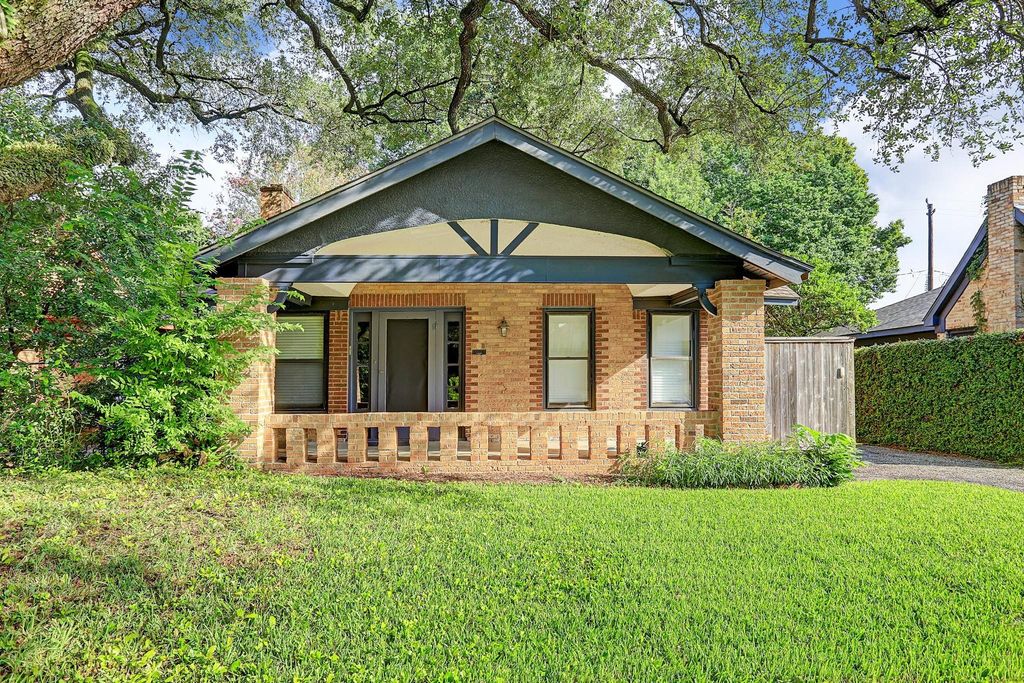 1926 W Mckinney Street, Houston, TX 77019
