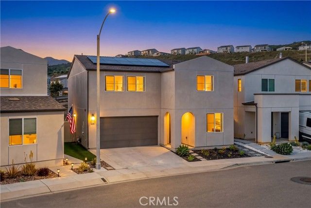 220 Hass Lane, Fallbrook, CA 92028