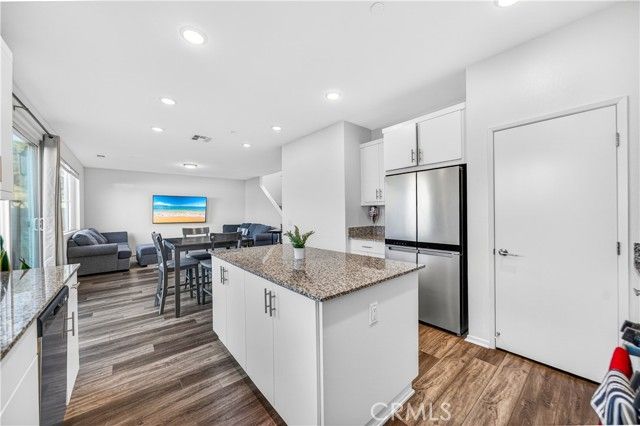 220 Hass Lane, Fallbrook, CA 92028