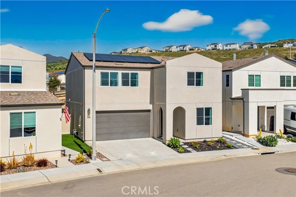 220 Hass Lane, Fallbrook, CA 92028