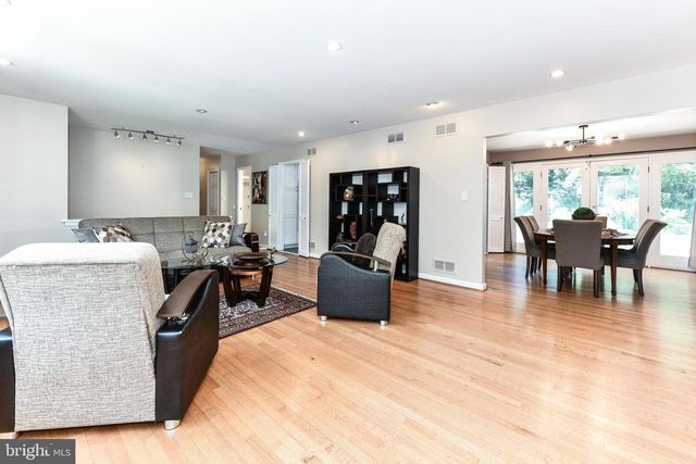 3806 N WAKEFIELD ST, Arlington, VA 22207