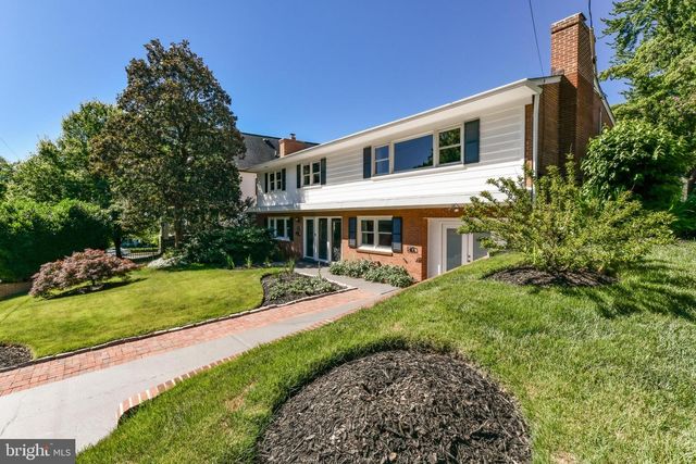 3806 N WAKEFIELD ST, Arlington, VA 22207