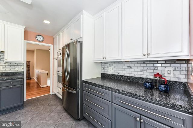 3806 N WAKEFIELD ST, Arlington, VA 22207