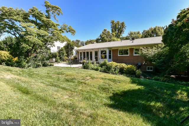 3806 N WAKEFIELD ST, Arlington, VA 22207