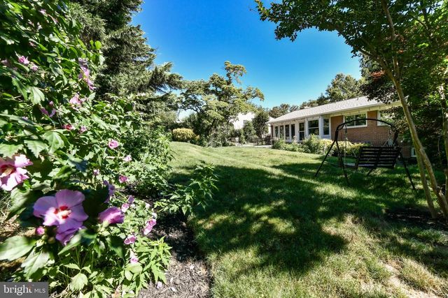 3806 N WAKEFIELD ST, Arlington, VA 22207