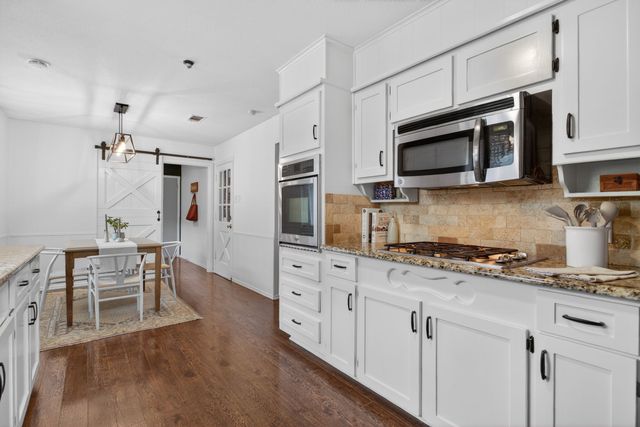 6304 Whitman Avenue, Fort Worth, TX 76133