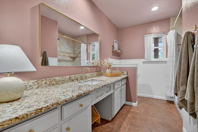 6304 Whitman Avenue, Fort Worth, TX 76133