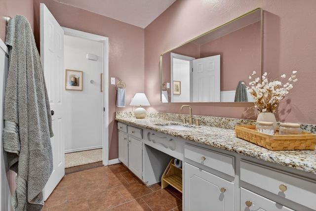 6304 Whitman Avenue, Fort Worth, TX 76133