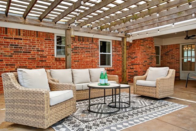 6304 Whitman Avenue, Fort Worth, TX 76133