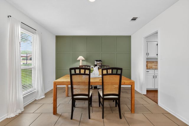 6304 Whitman Avenue, Fort Worth, TX 76133