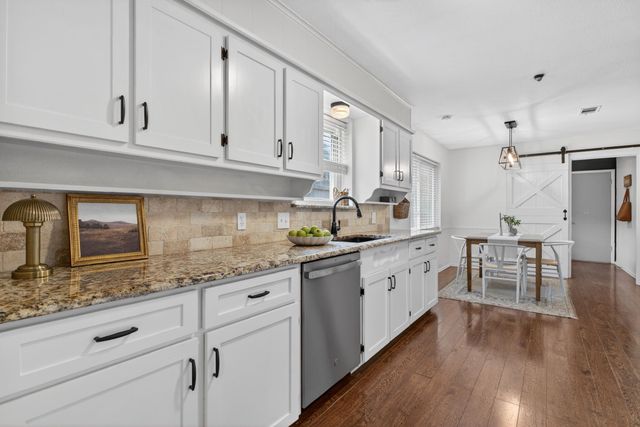 6304 Whitman Avenue, Fort Worth, TX 76133