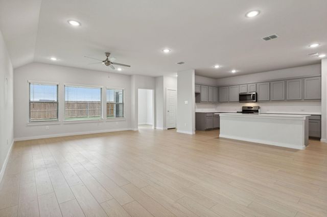 809 Tidal Drive, Princeton, TX 75071