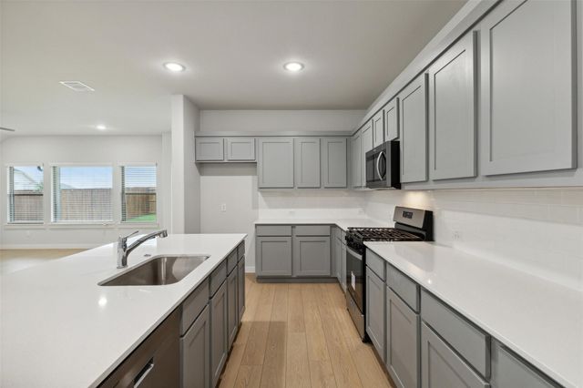 809 Tidal Drive, Princeton, TX 75071
