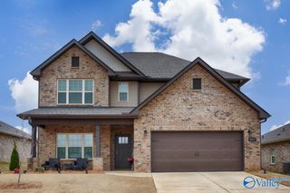 4802 NW Benjamins Bloom Loop, Huntsville, AL 35810