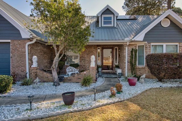 36 Tanglewood Circle, Fort Walton Beach, FL 32547