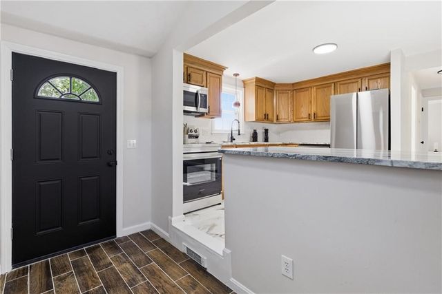 61 Rose Hill Drive, Cranston, RI 02920