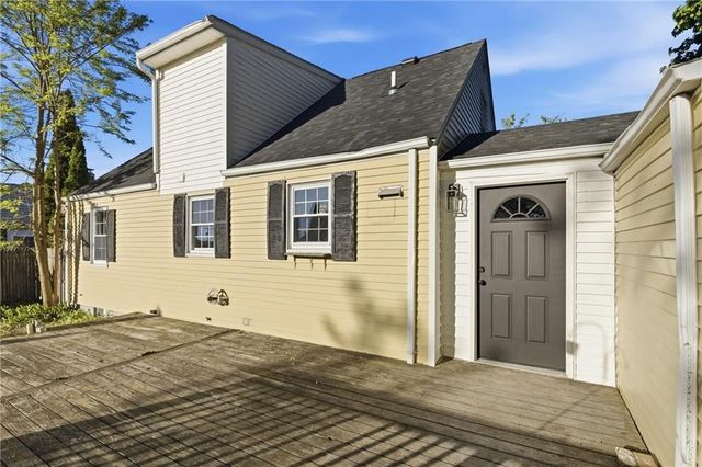 61 Rose Hill Drive, Cranston, RI 02920